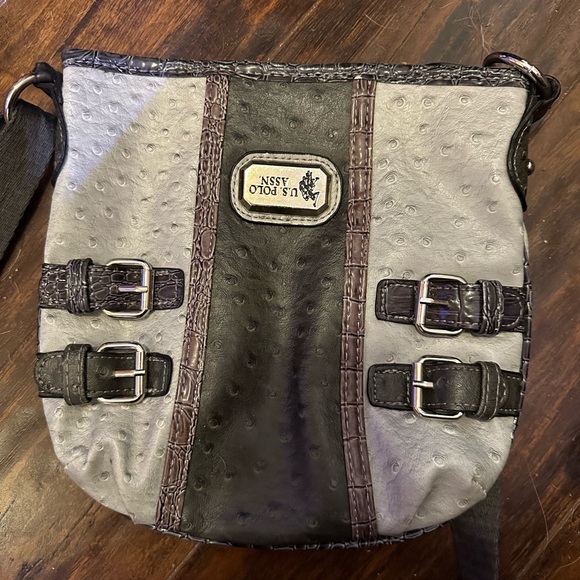 Grey Purse Almost-new - Picture 1 of 4